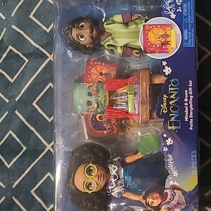 Encanto Mirabel & Bruno Petite Storytelling GiftSet
